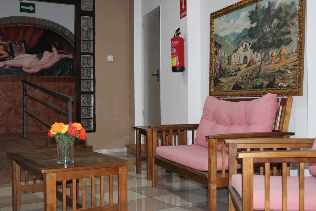 Joy Beach B&B Торремолинос Экстерьер фото