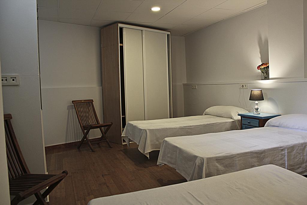 Joy Beach B&B Торремолинос Экстерьер фото