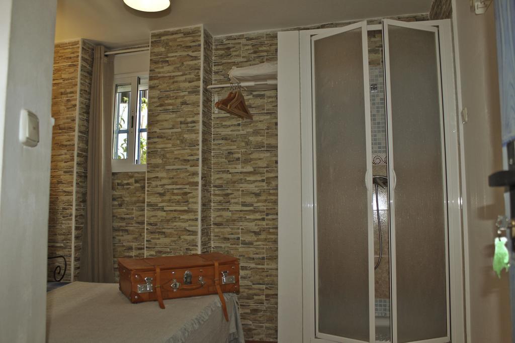 Joy Beach B&B Торремолинос Экстерьер фото